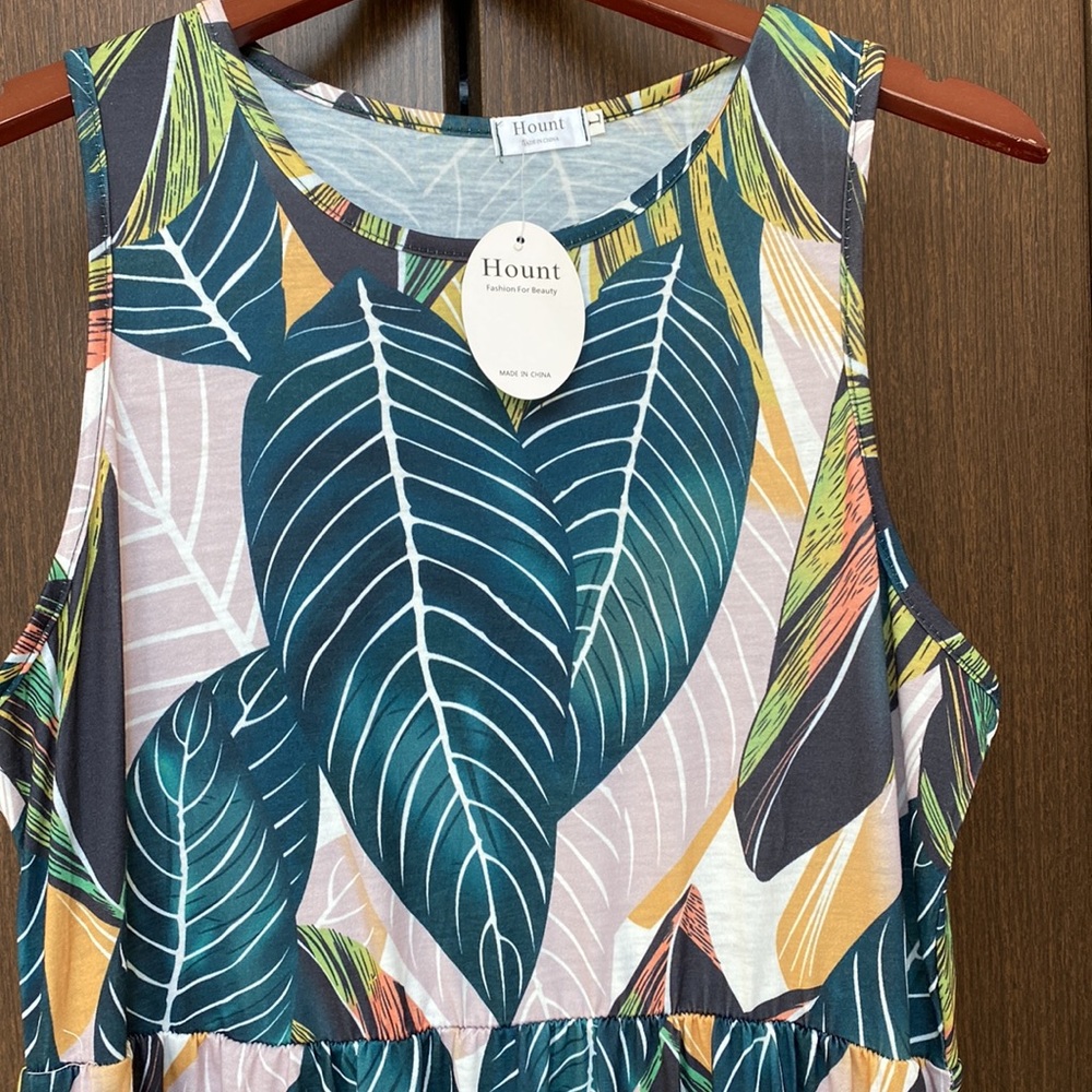 NWT Hount brand, printed maxi tank top dress, size large, has pockets - Picture 2 of 4